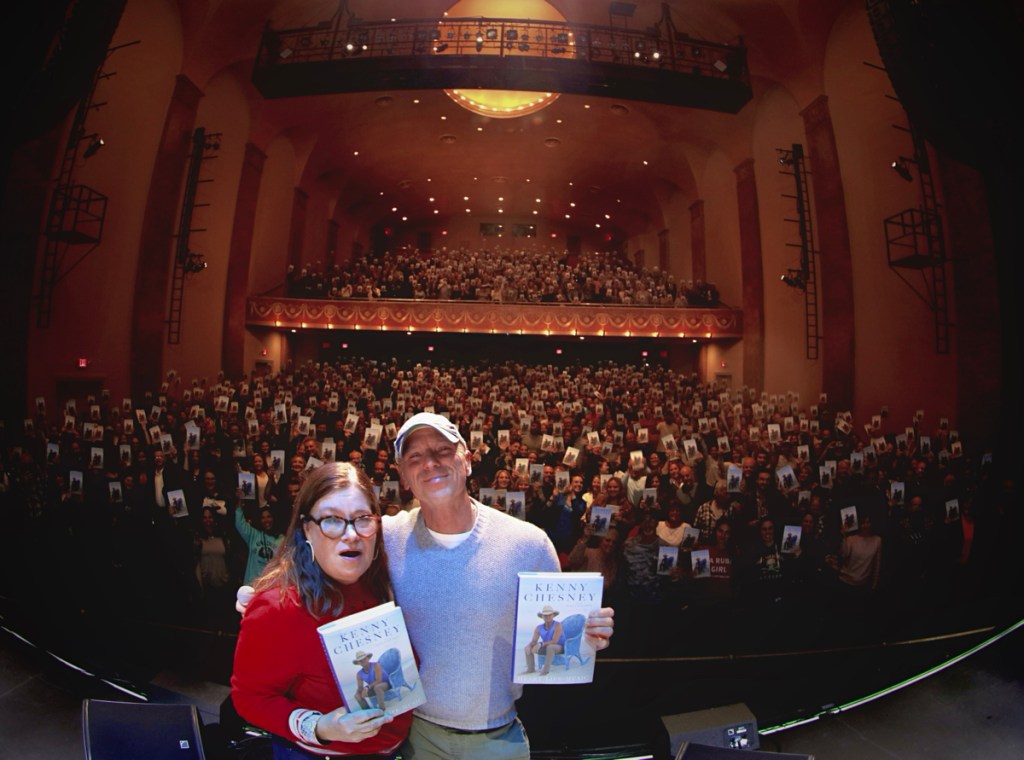 HEART LIFE MUSIC&nbsp;BOOK TOUR’S FINAL 3&nbsp;—